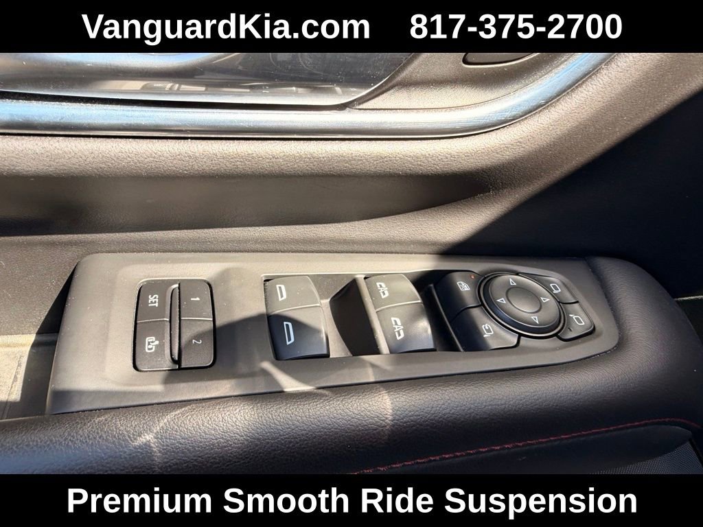 Used 2021 Chevrolet Suburban RST w/ Luxury Package image 15