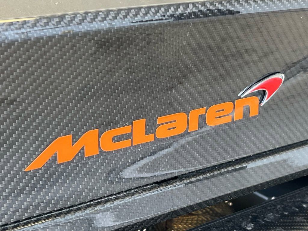 Used 2018 McLaren 570S Spider image 29