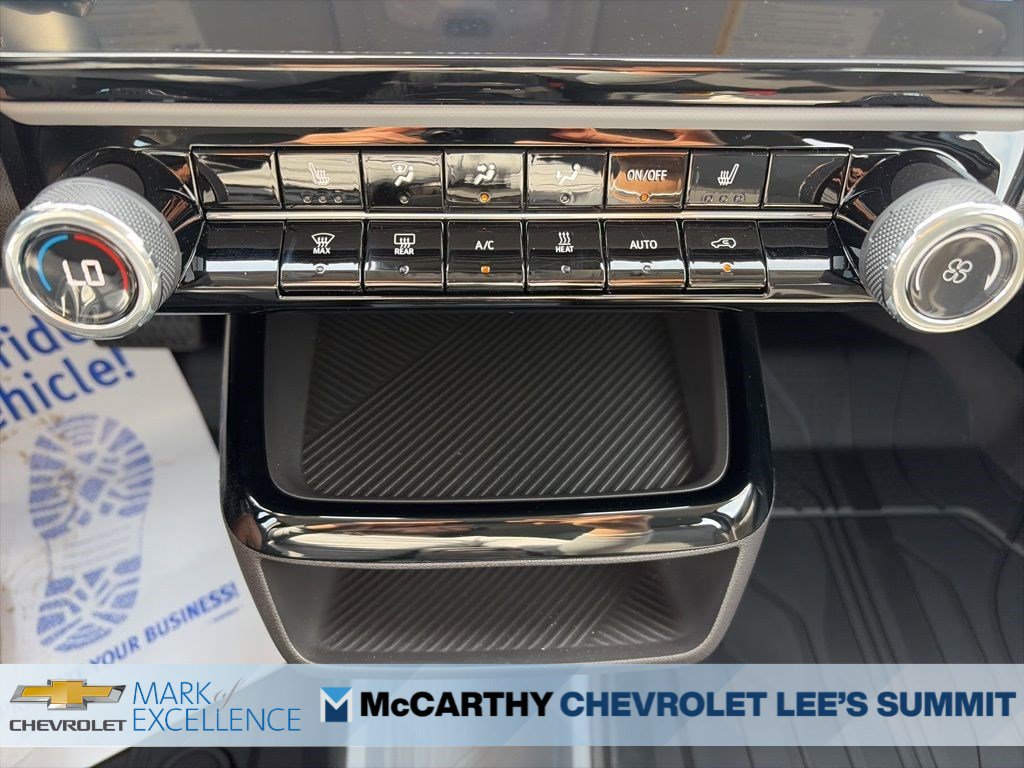 New 2027 Chevrolet Bolt LT FWD image 17