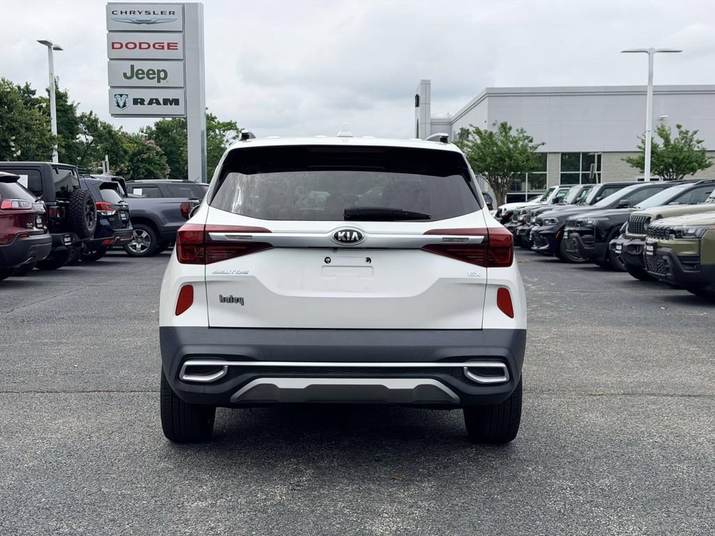 Used 2021 Kia Seltos EX AWD/4WD image 3
