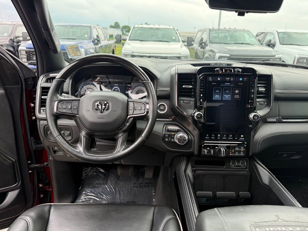 Used 2022 RAM 1500 Limited AWD/4WD image 16