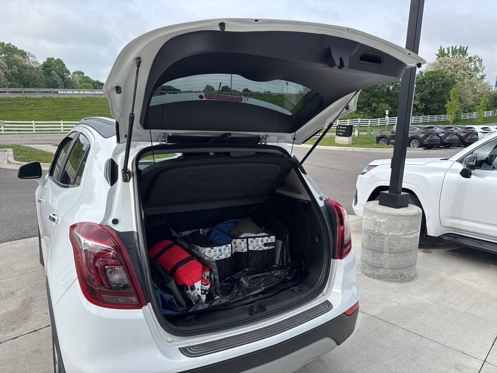 Used 2020 Buick Encore Preferred FWD image 19
