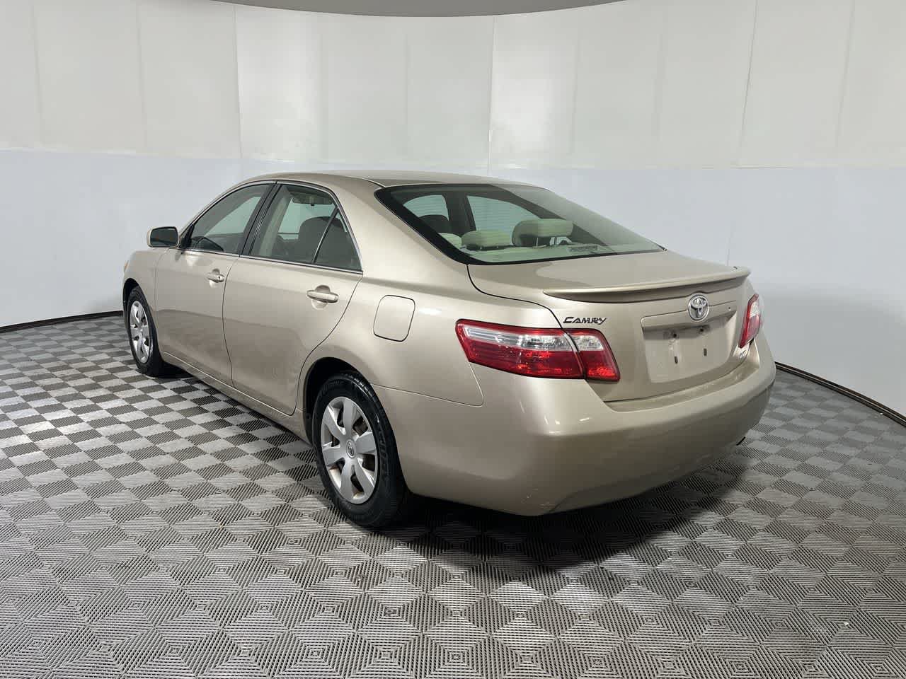 Used 2008 Toyota Camry LE FWD image 6