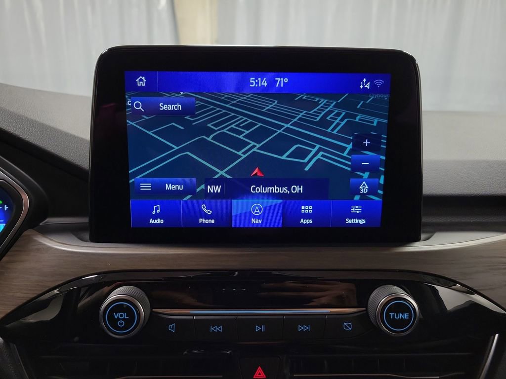 Used 2020 Ford Escape Titanium image 19
