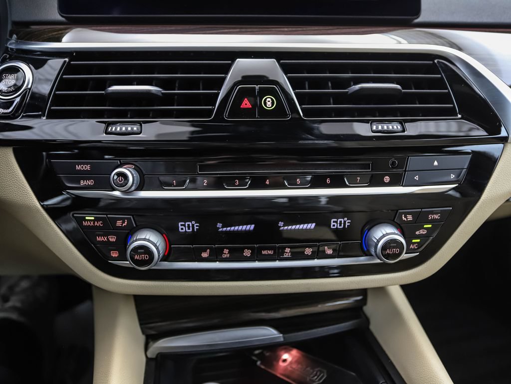 Used 2019 BMW 530i xDrive w/ Convenience Package AWD/4WD image 19