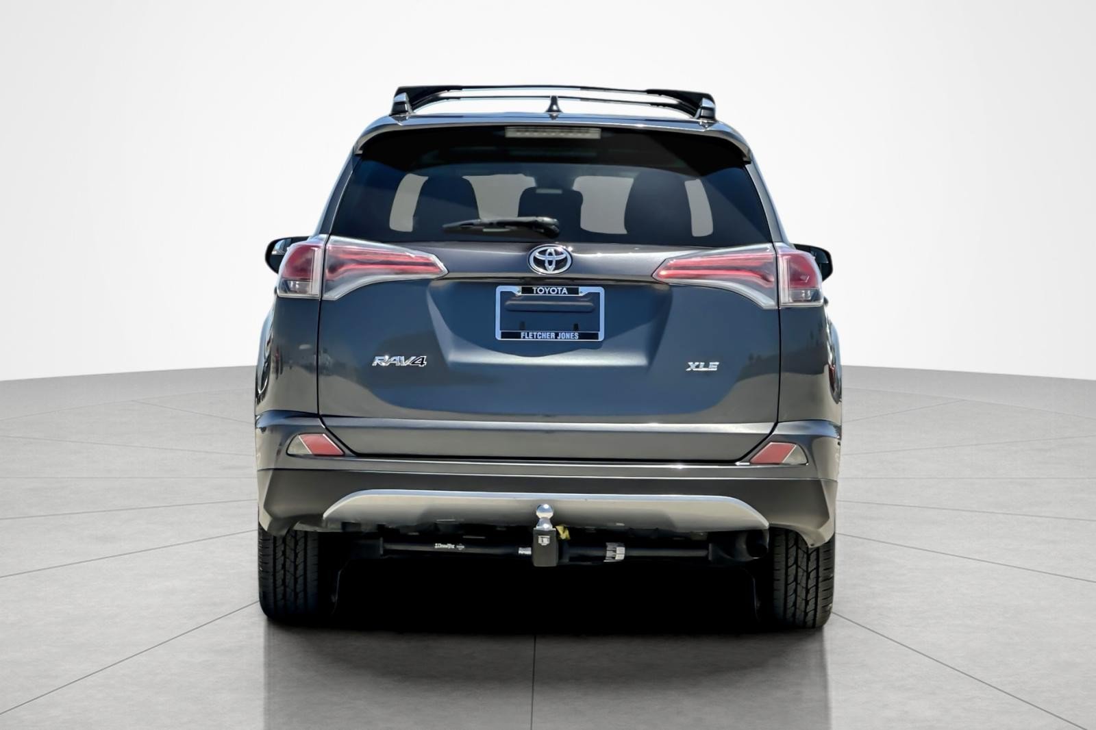 Certified 2017 Toyota RAV4 XLE w/ Carpet Mat Package FWD image 4
