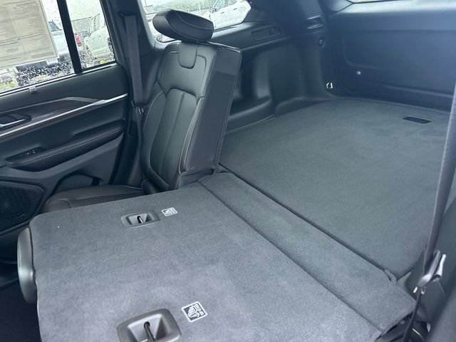 New 2025 Jeep Grand Cherokee Limited w/ Luxury Tech Group II image 36