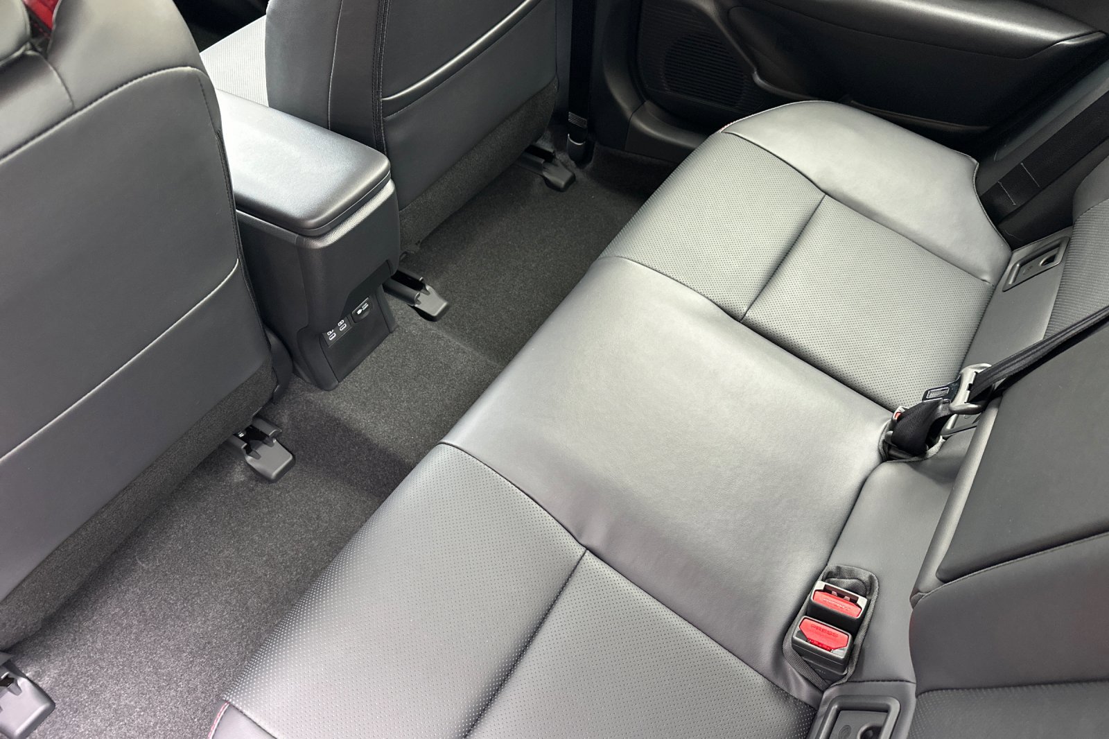 New 2026 Toyota Prius XSE image 10