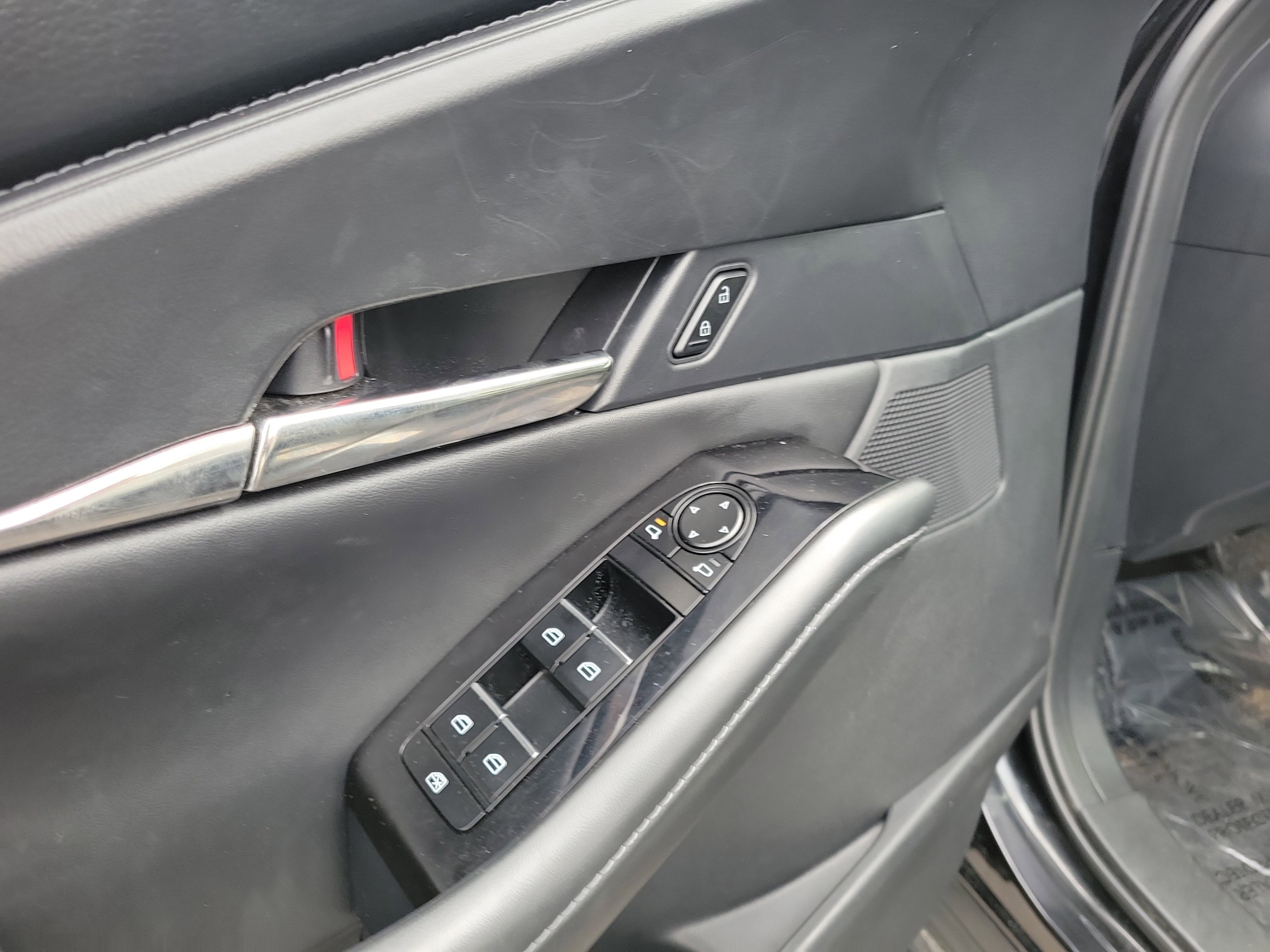 Used 2025 MAZDA CX-30 AWD 2.5 S w/ Preferred Package image 18