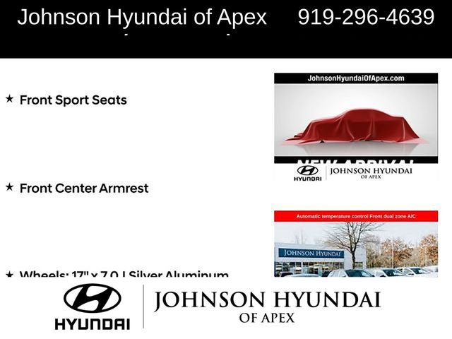 Used 2022 Toyota RAV4 XLE w/ Convenience Package image 11