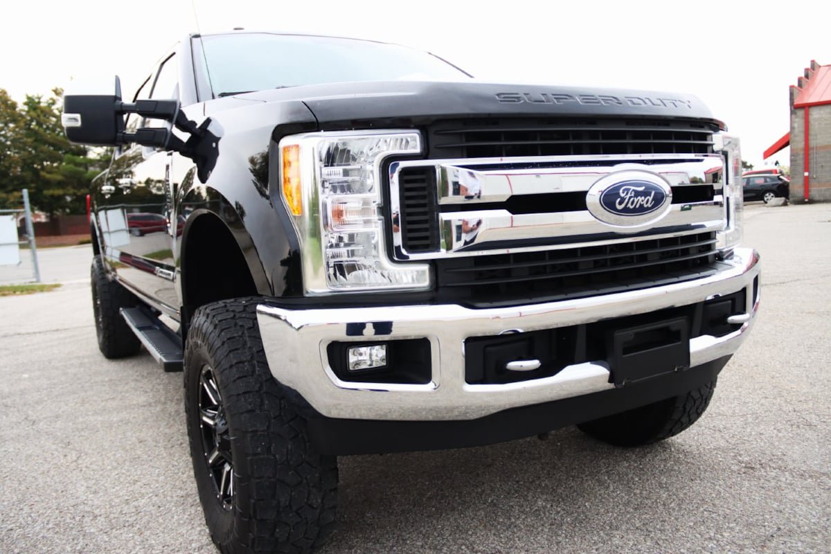 Used 2017 Ford F250 XLT w/ XLT Premium Package AWD/4WD image 20