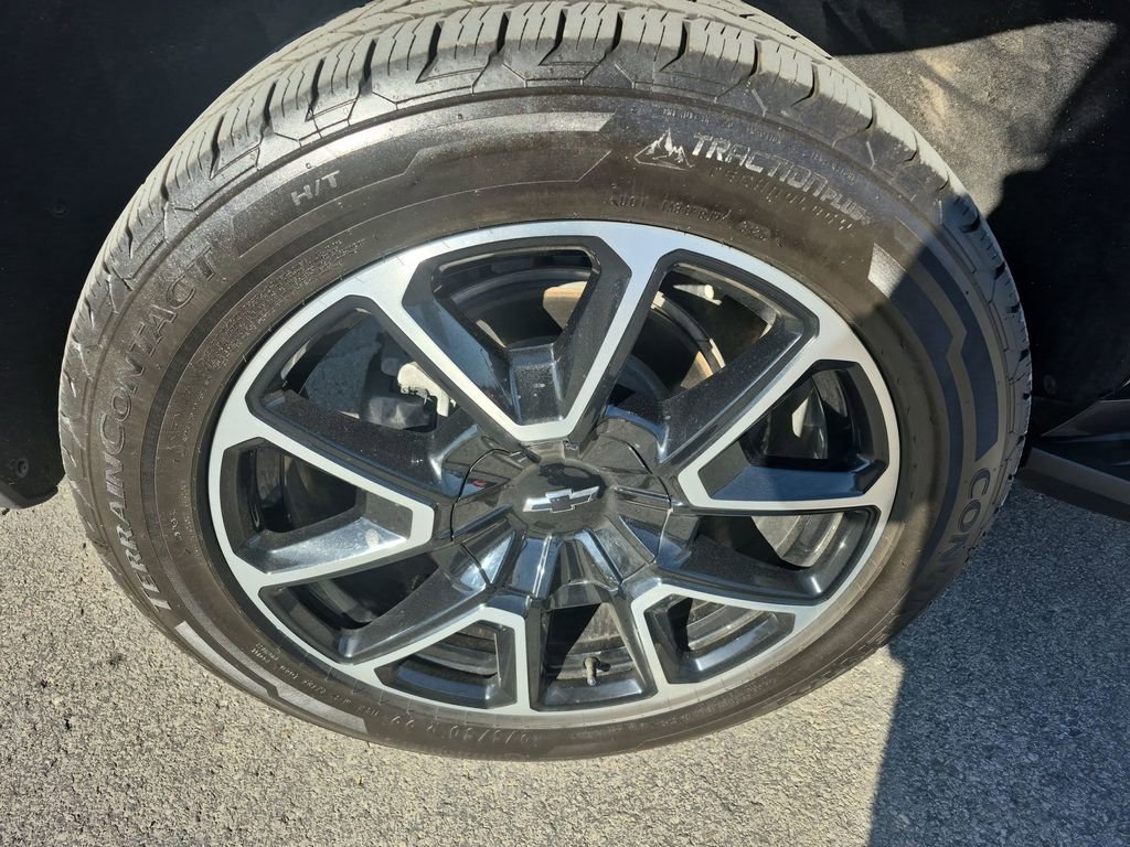 Used 2024 Chevrolet Tahoe RST w/ Luxury Package image 17