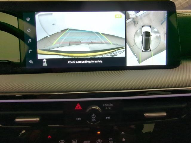 Used 2025 Nissan Kicks SR FWD image 15