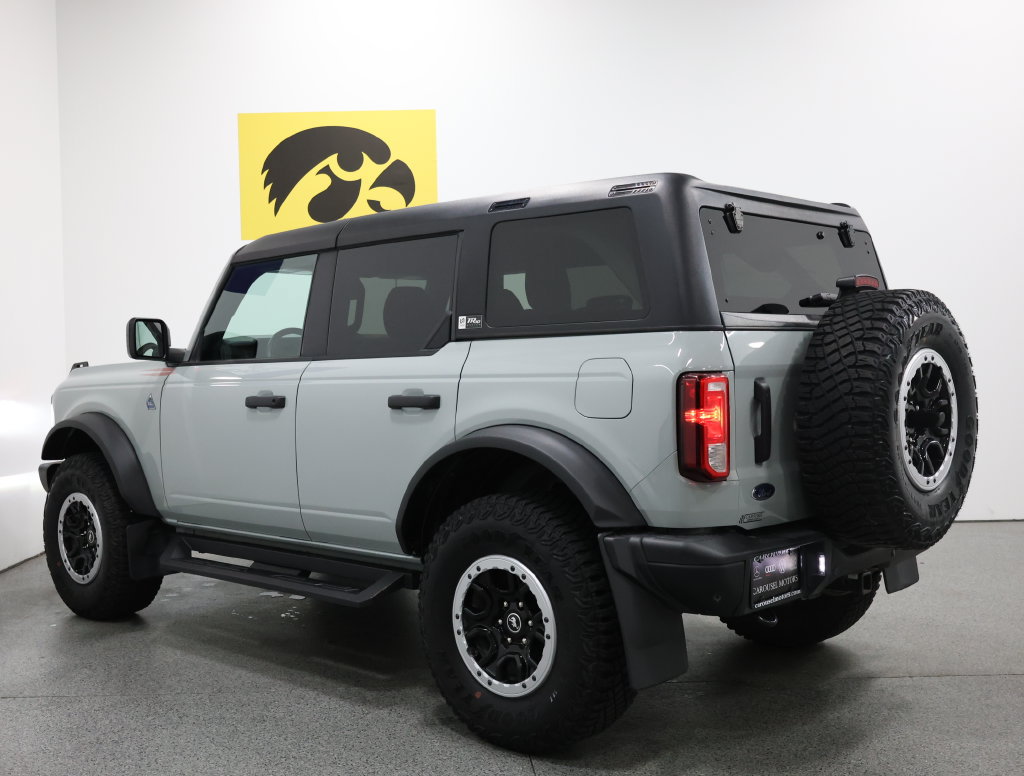 Used 2024 Ford Bronco Black Diamond w/ Sasquatch Package AWD/4WD image 9