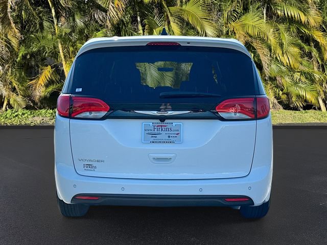 New 2026 Chrysler Voyager LX image 4