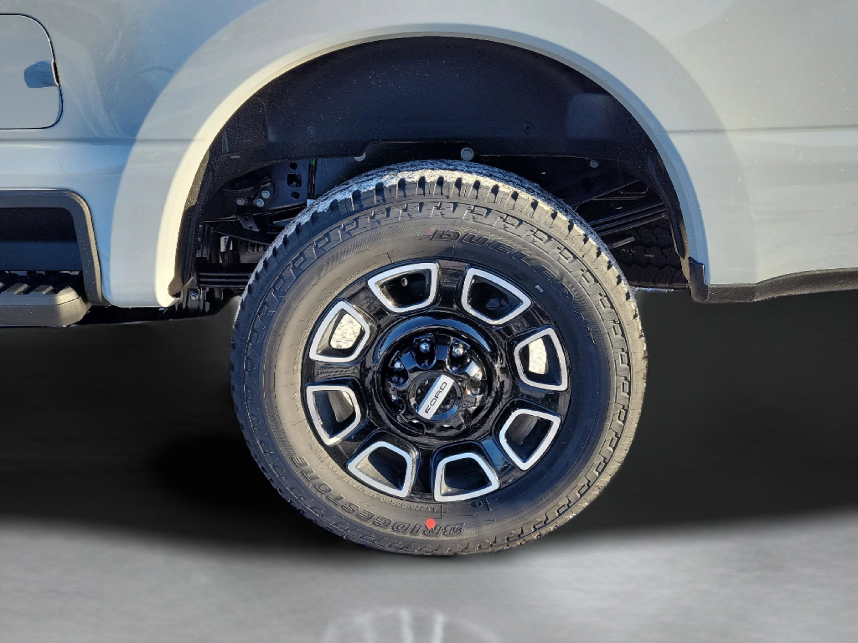 New 2026 Ford F250 Platinum image 34