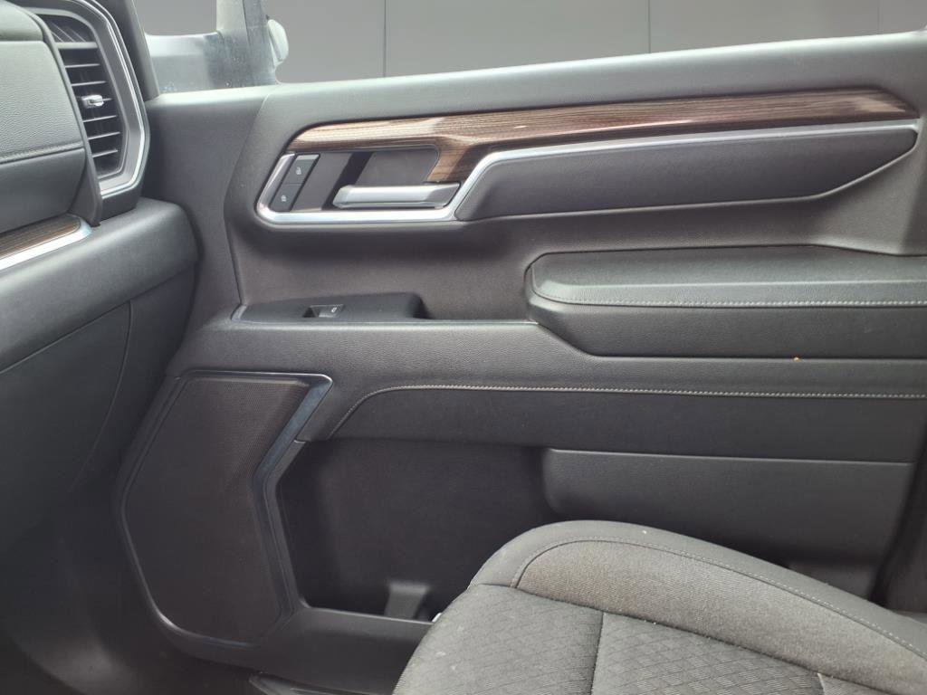 Used 2024 Chevrolet Silverado 2500 LT image 27