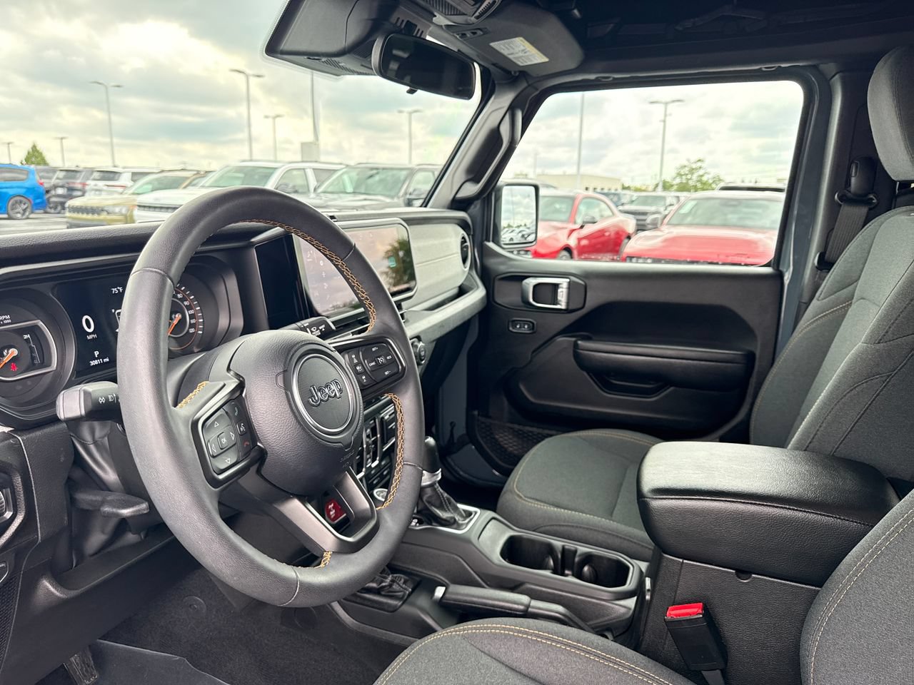 Used 2024 Jeep Wrangler Unlimited Sport AWD/4WD image 11