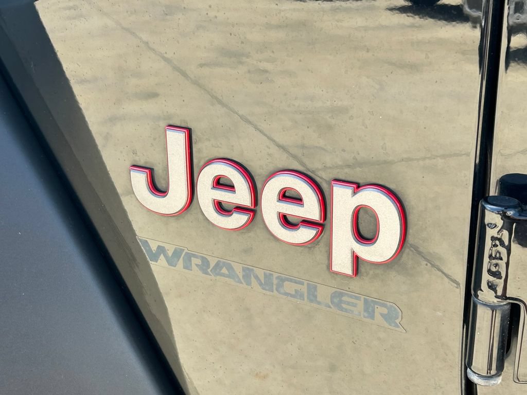 Used 2021 Jeep Wrangler Rubicon AWD/4WD image 15