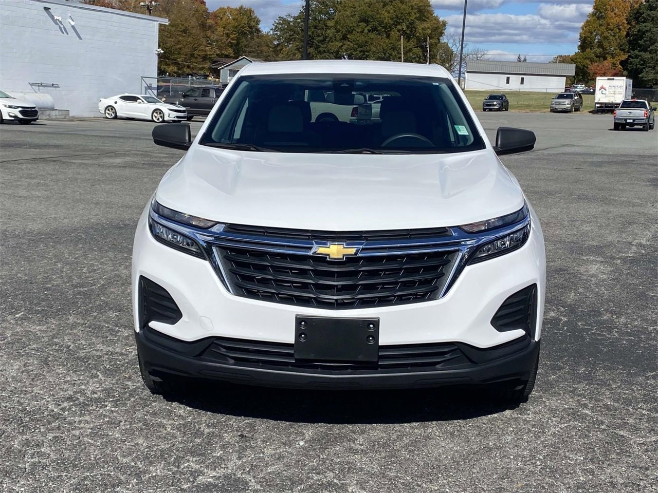 Used 2022 Chevrolet Equinox LS w/ LS Convenience Package image 2