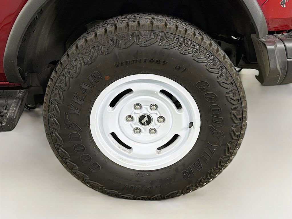 Used 2025 Ford Bronco Heritage Edition image 32