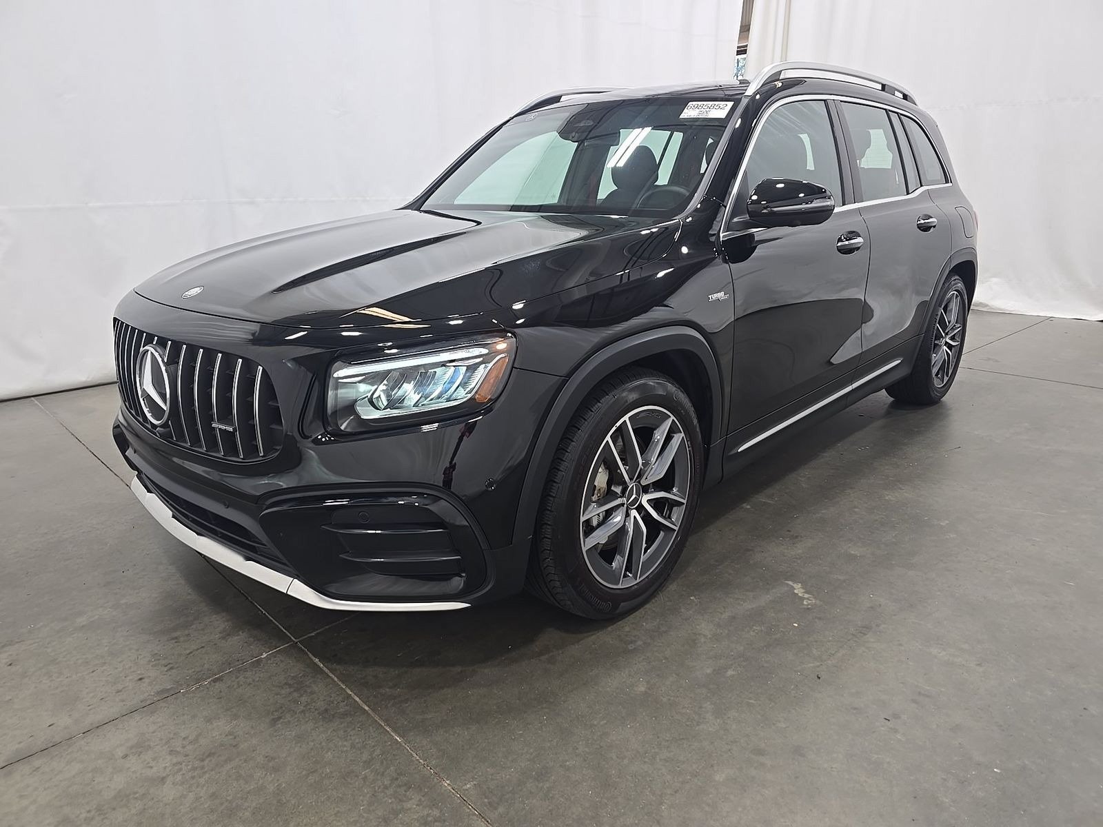 Used 2024 Mercedes-Benz GLB 35 AMG 4MATIC image 1