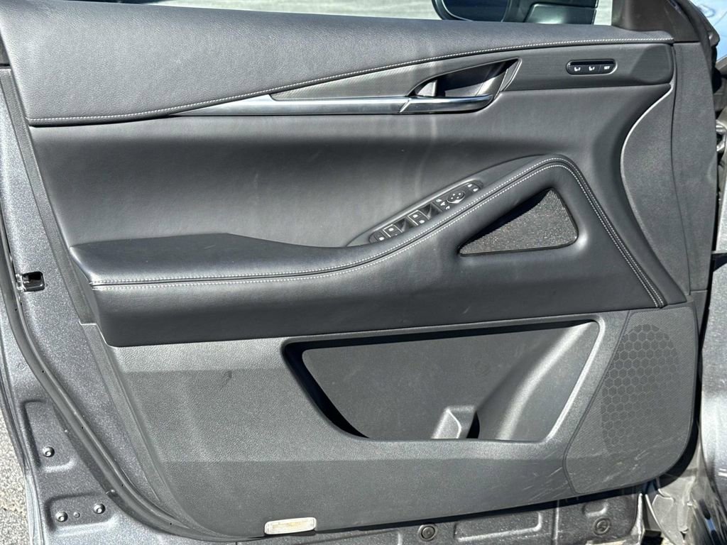 Certified 2024 INFINITI QX60 Luxe w/ Cargo Package image 15