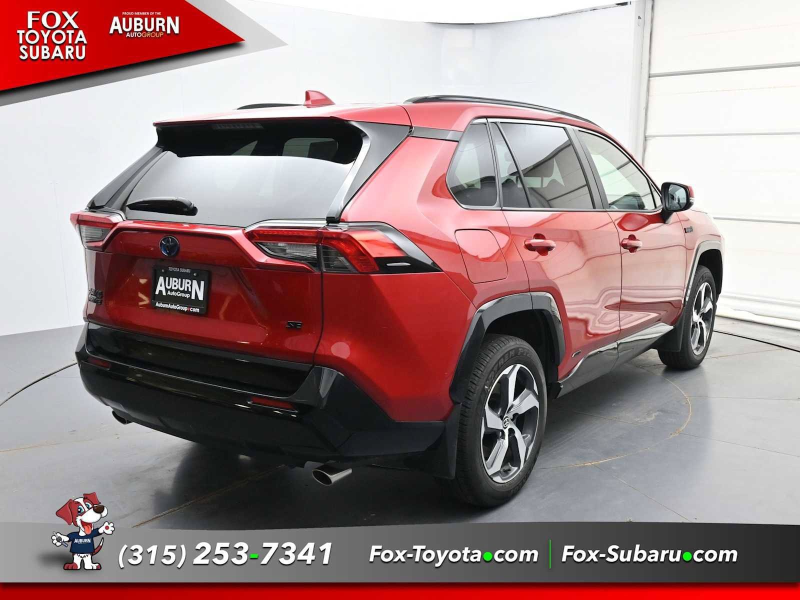 Used 2023 Toyota RAV4 SE w/ Weather & Moonroof Package AWD/4WD image 15