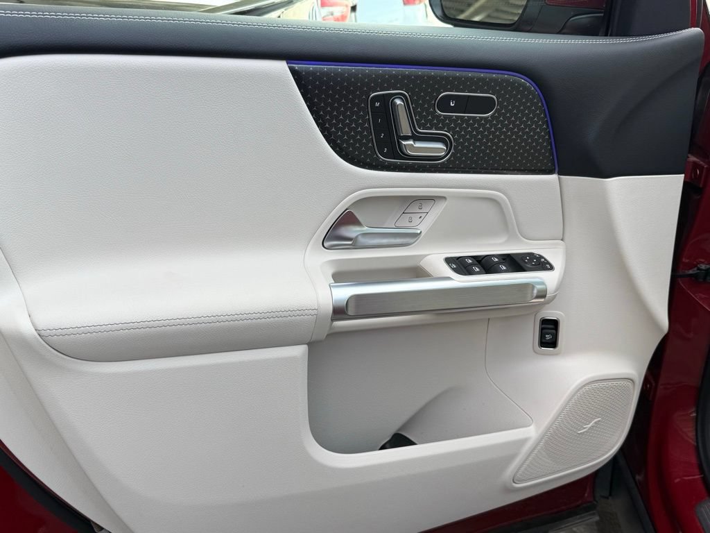 New 2026 Mercedes-Benz GLB 250 image 18