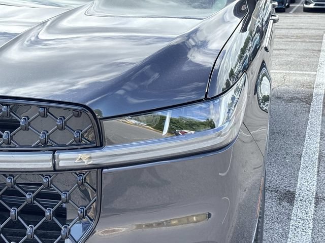 New 2026 Lincoln Navigator L Reserve w/ Jet Appearance Package AWD/4WD image 10