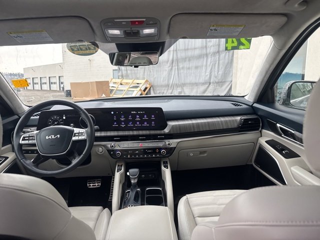 Used 2024 Kia Telluride SX Prestige w/ Towing Package image 26