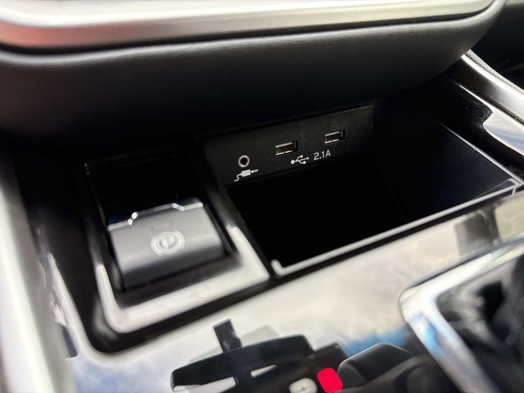 Used 2022 Subaru Outback Limited XT AWD/4WD image 36