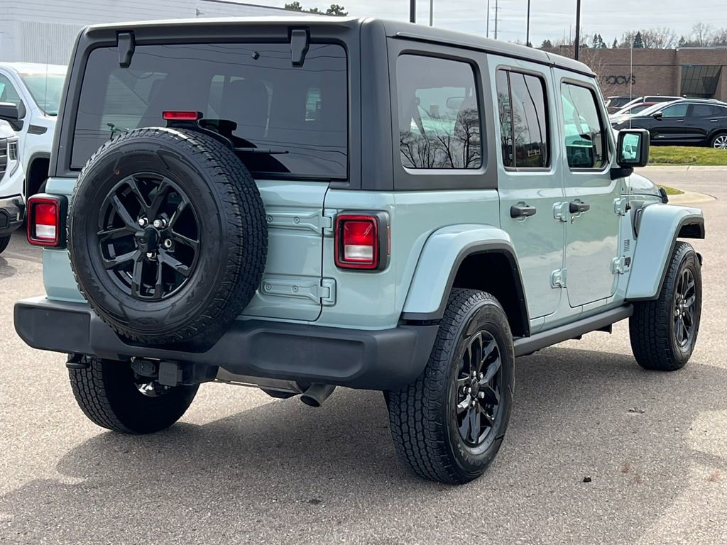 Used 2023 Jeep Wrangler Sport image 41