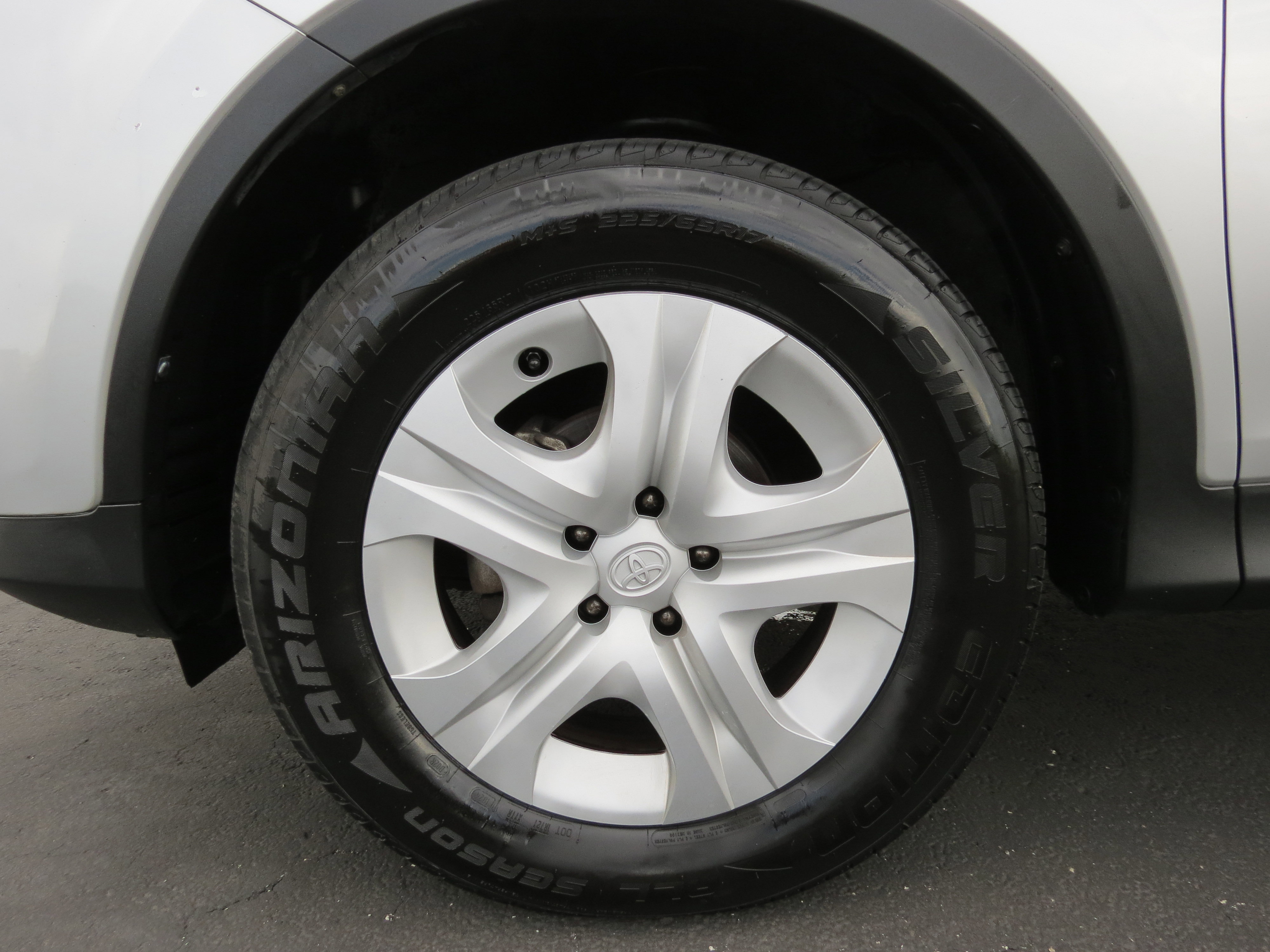 Used 2013 Toyota RAV4 LE FWD image 35