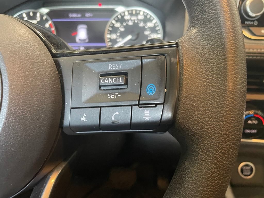 Certified 2023 Nissan Rogue SV FWD image 14
