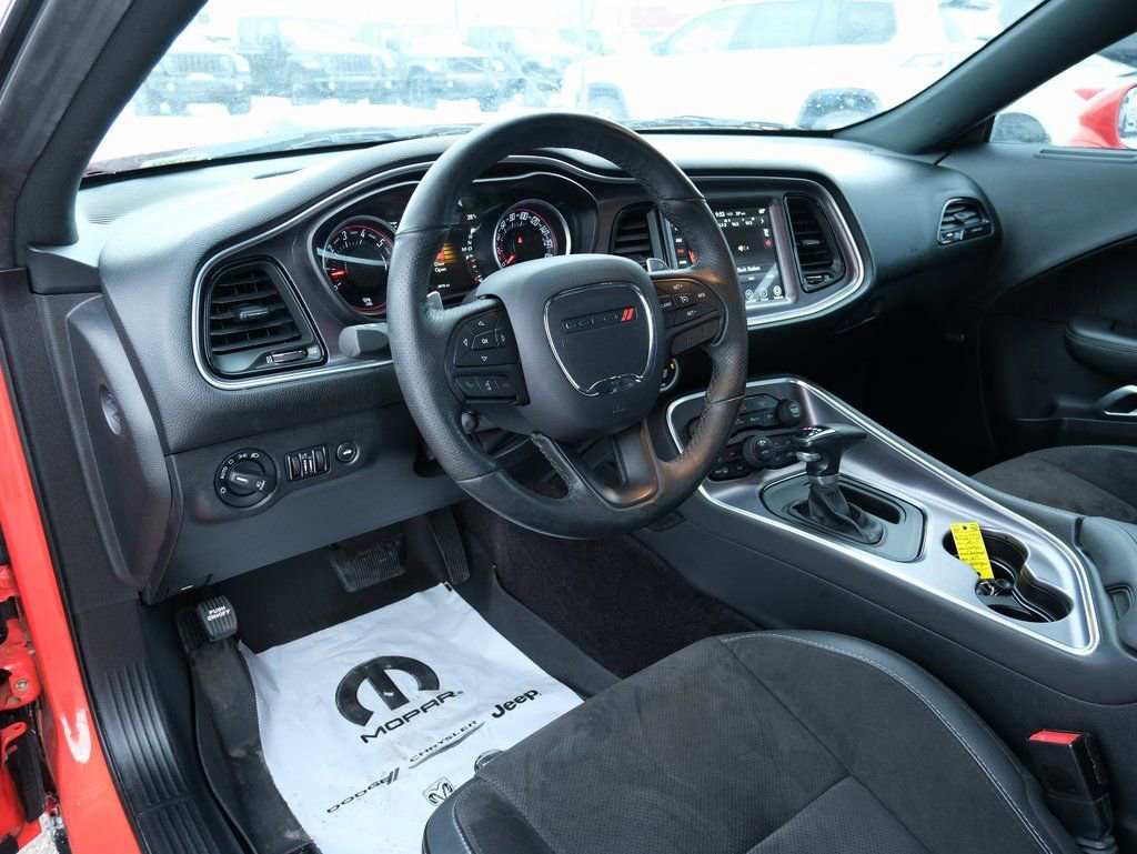 Used 2017 Dodge Challenger R/T Scat Pack image 3