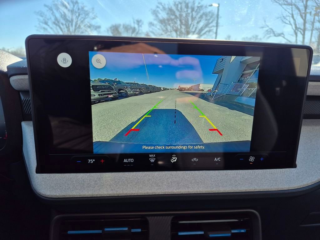 Used 2025 Ford Maverick XLT w/ Equipment Group 302A image 17