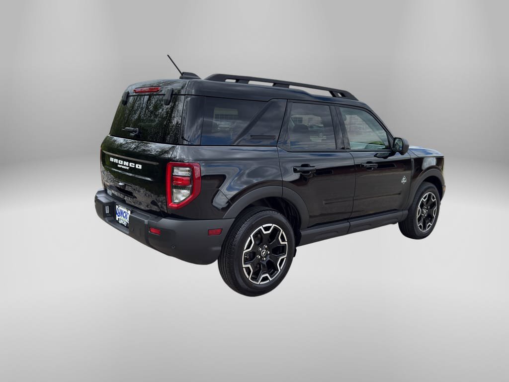 Used 2025 Ford Bronco Sport Outer Banks w/ Outer Banks Tech Package+ AWD/4WD image 5
