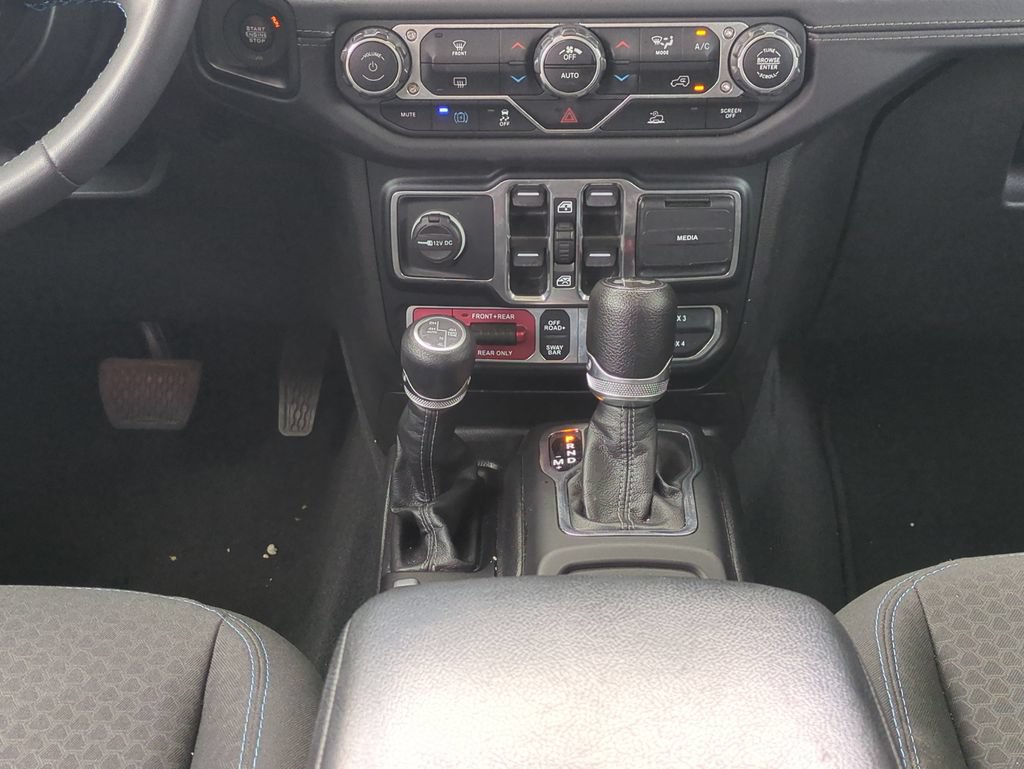 Used 2024 Jeep Wrangler Unlimited Rubicon 4xe AWD/4WD image 20