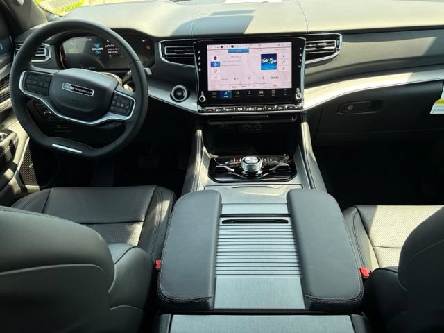 New 2026 Jeep Grand Wagoneer Limited AWD/4WD image 36