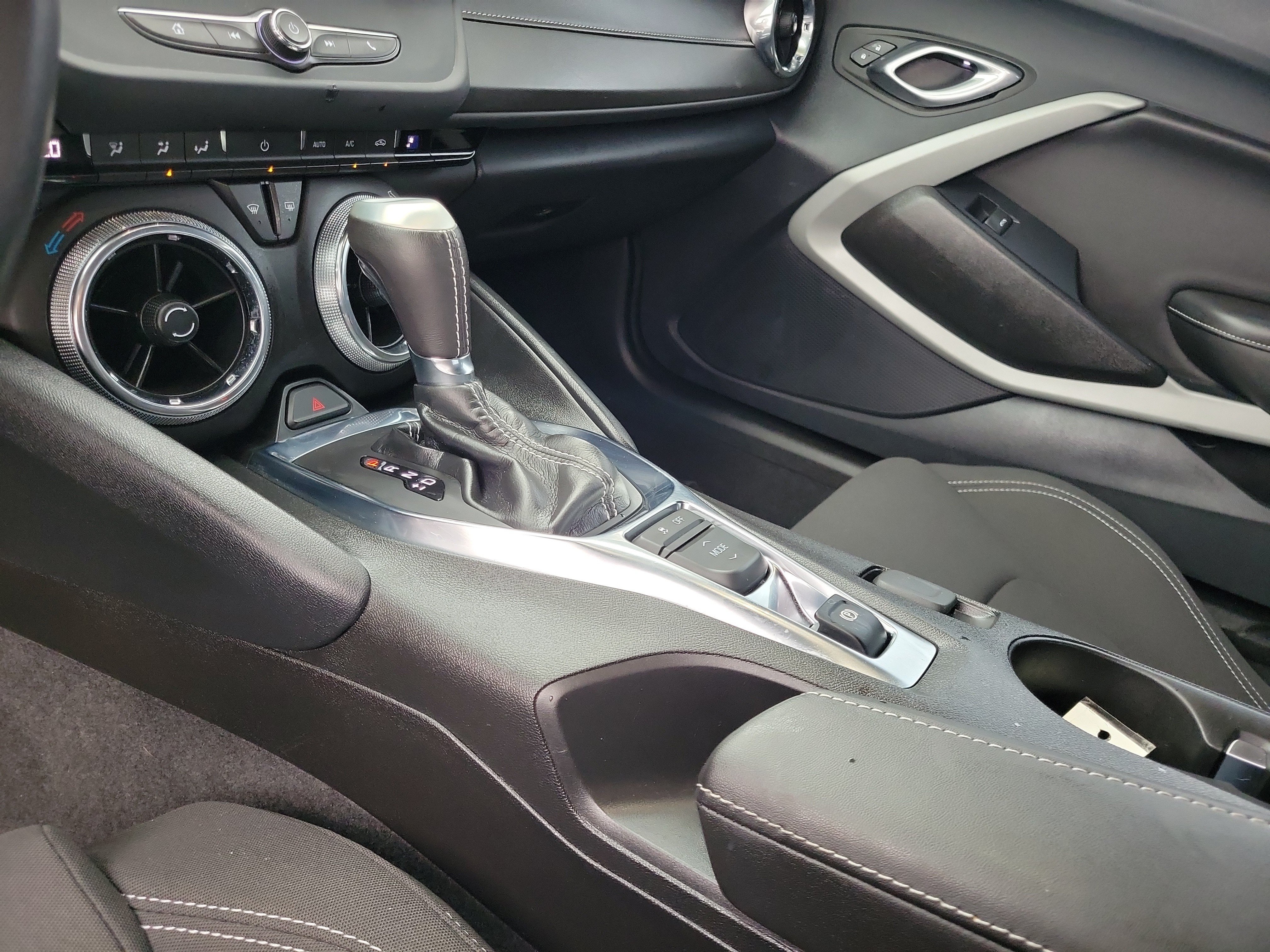 Used 2023 Chevrolet Camaro LT RWD image 25