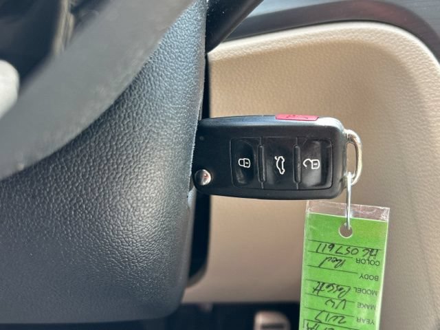 Used 2017 Volkswagen Passat 1.8T R-Line FWD image 40