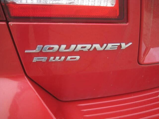 Used 2014 Dodge Journey SXT image 9