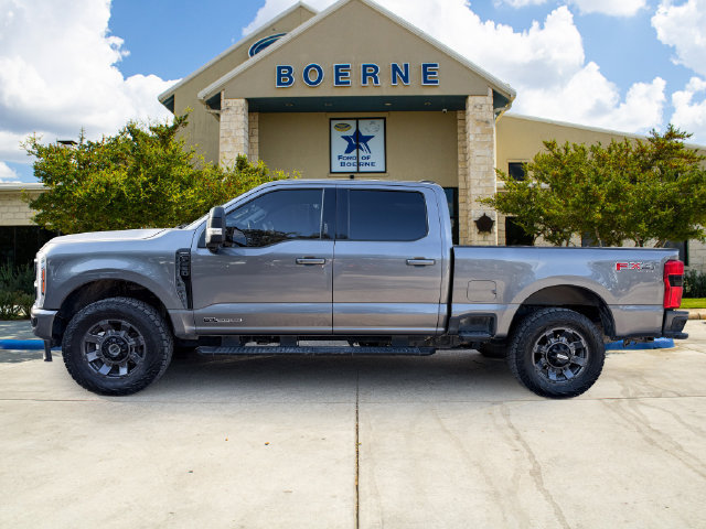 Used 2024 Ford F250 Lariat w/ Lariat Ultimate Package AWD/4WD image 2