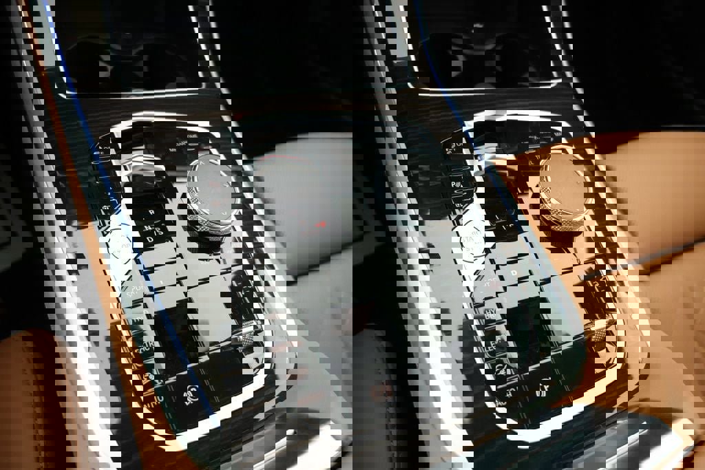 Used 2024 BMW X5 xDrive50e w/ M Sport Package image 15