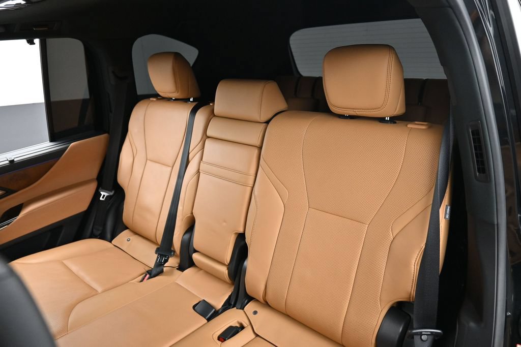 Used 2024 Lexus LX 600 4WD w/ Appearance Package image 26