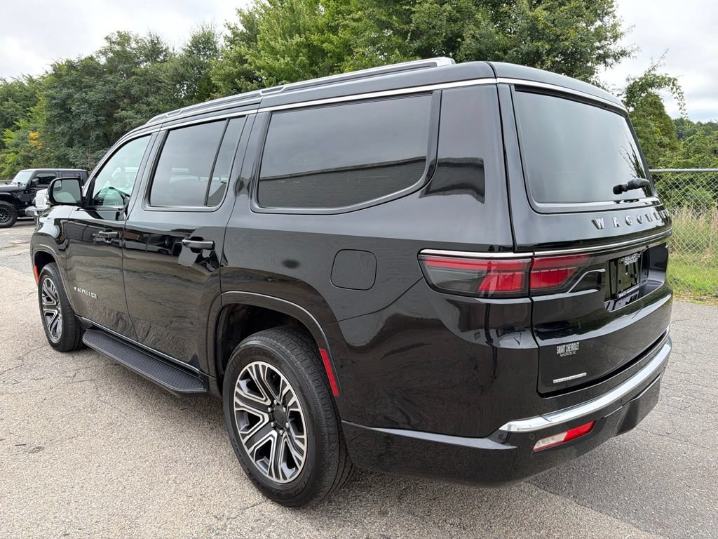 Used 2023 Jeep Wagoneer 4WD Series II w/ Premium Group I image 4
