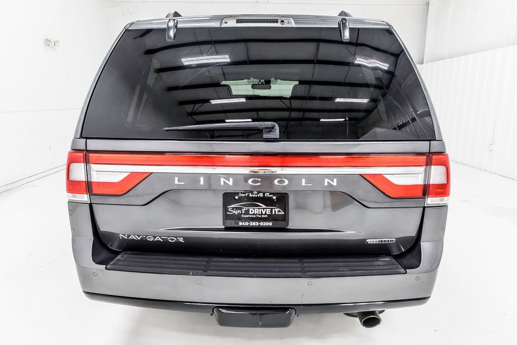 Used 2015 Lincoln Navigator 2WD w/ Equipment Group 101A Reserve image 6