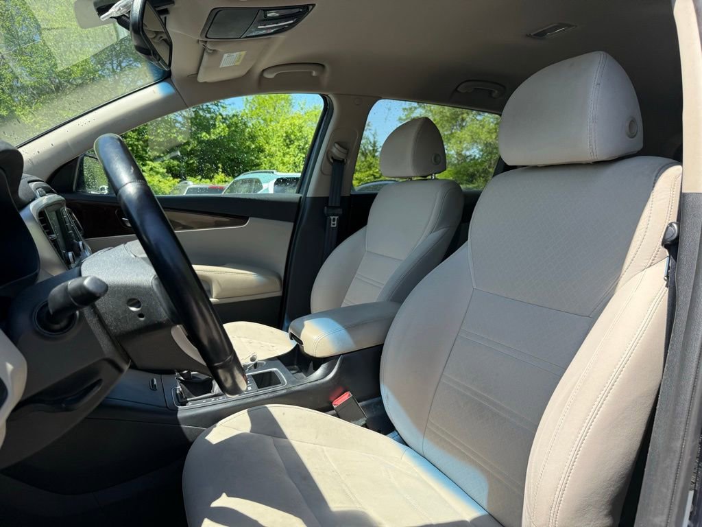 Used 2018 Kia Sorento AWD image 6
