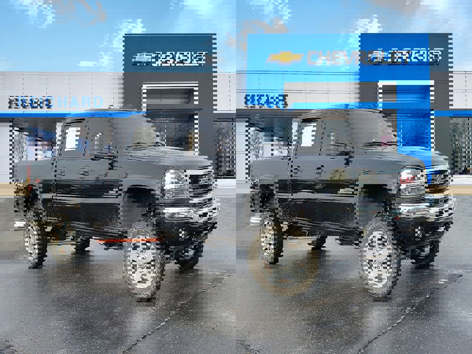 Used 2007 GMC Sierra 2500 SLE w/ Heavy-Duty Power Package image 1